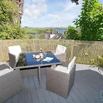 The Hideout-Boutique Cabin, Estuary View & Parking