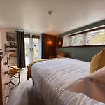 Brightham House - Exclusively For Adults