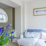 No 12 The Salcombe