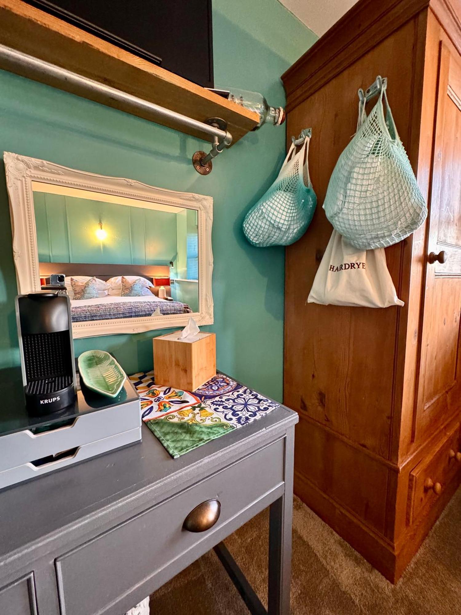 Bed & Breakfast Brightham House - Exclusively For Adults 5*