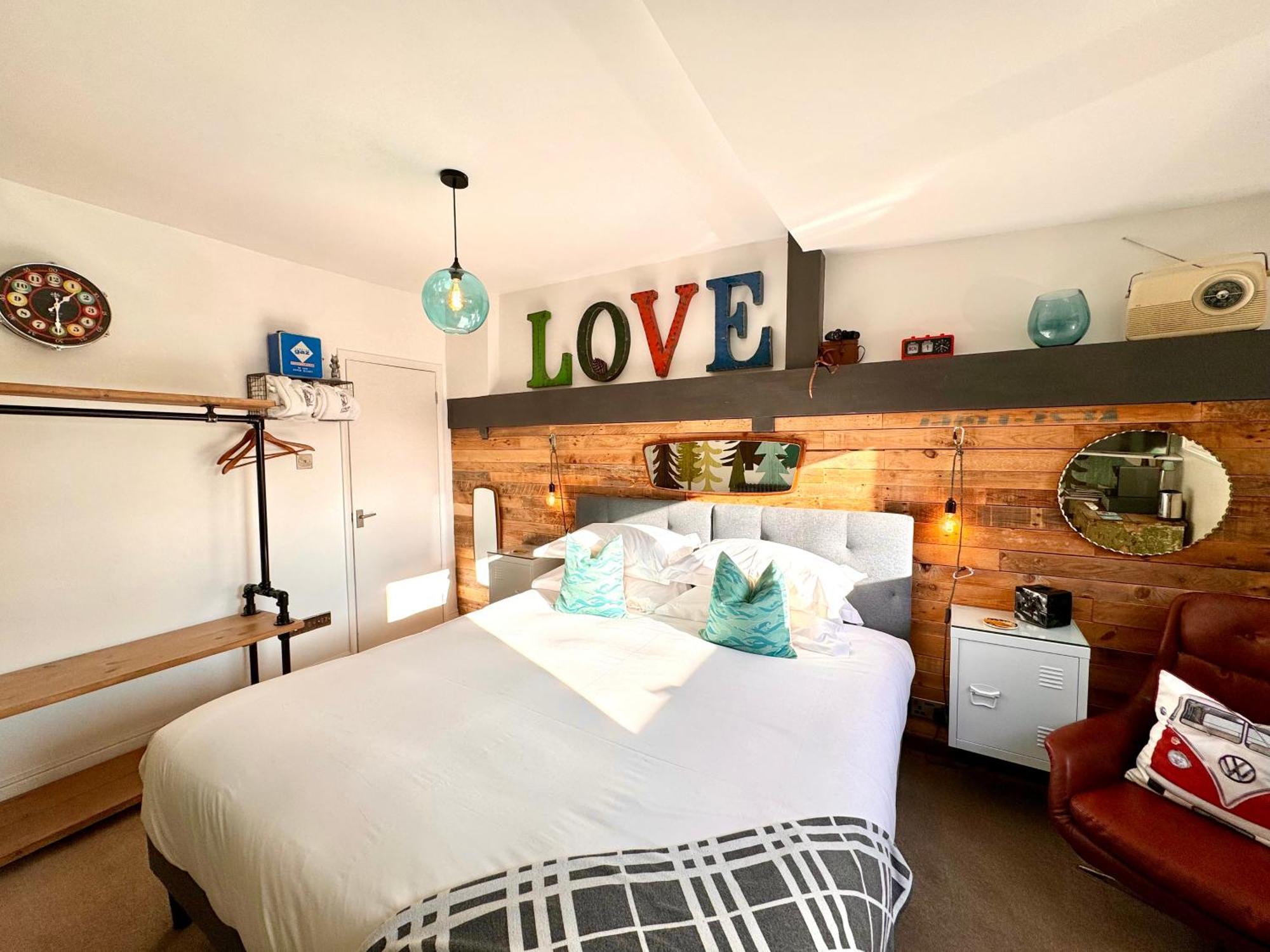 Brightham House - Exclusively For Adults Bed & Breakfast