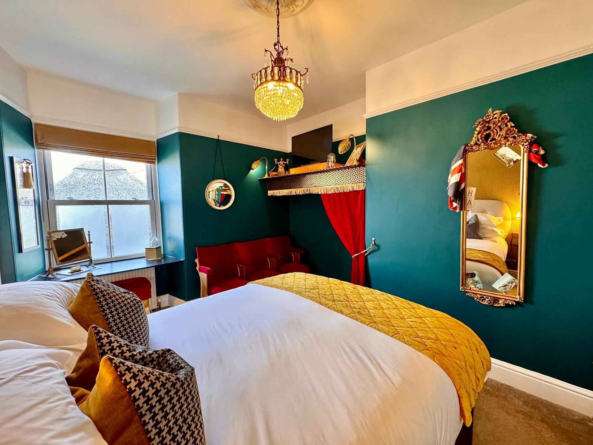 Brightham House - Exclusively For Adults 5*
