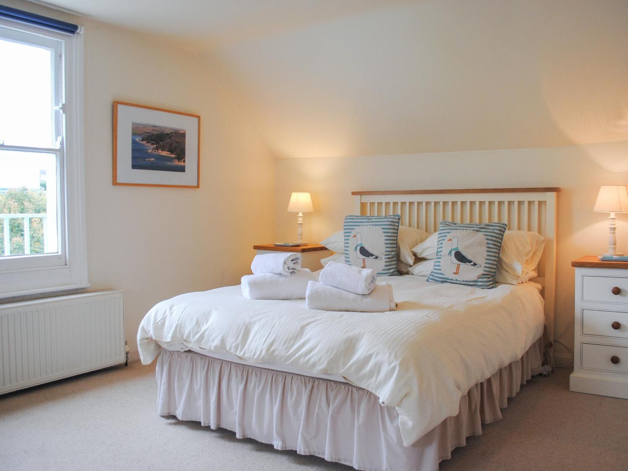 7 Glenthorne House *