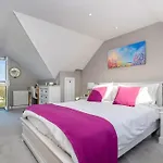 Delightful Salcombe House With Panoramic Views