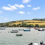 N ° 42 The Salcombe