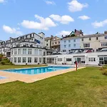 N ° 42 The Salcombe
