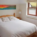 Island Quay 10