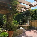 3 Bonaventure Close