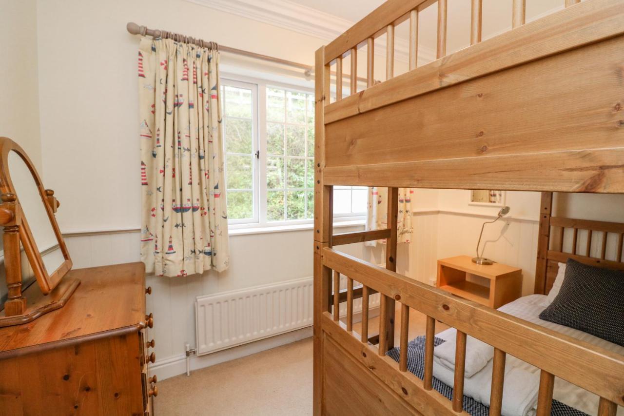 4 St Elmo Court Apartment *
