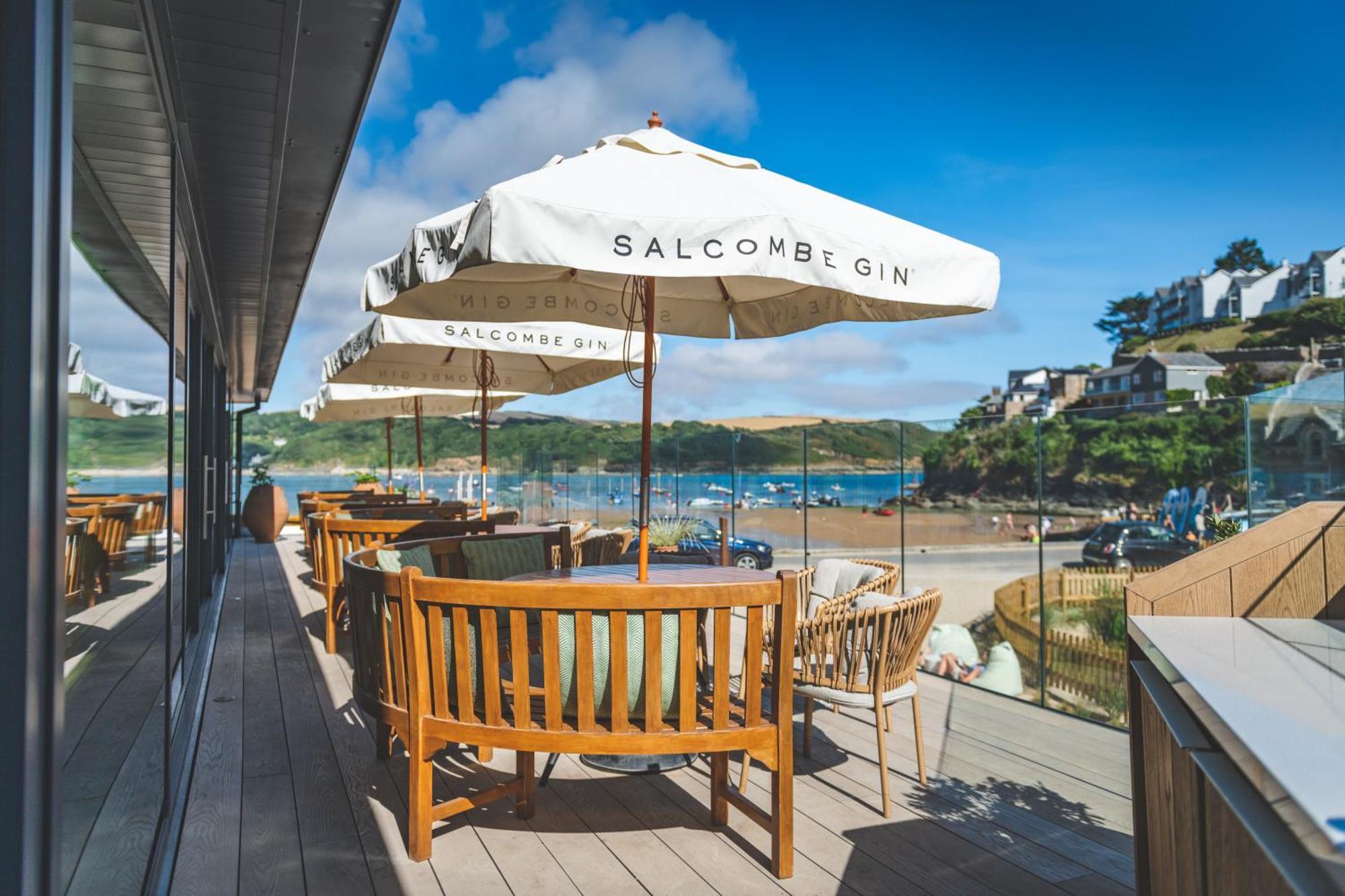 Harbour Club, &