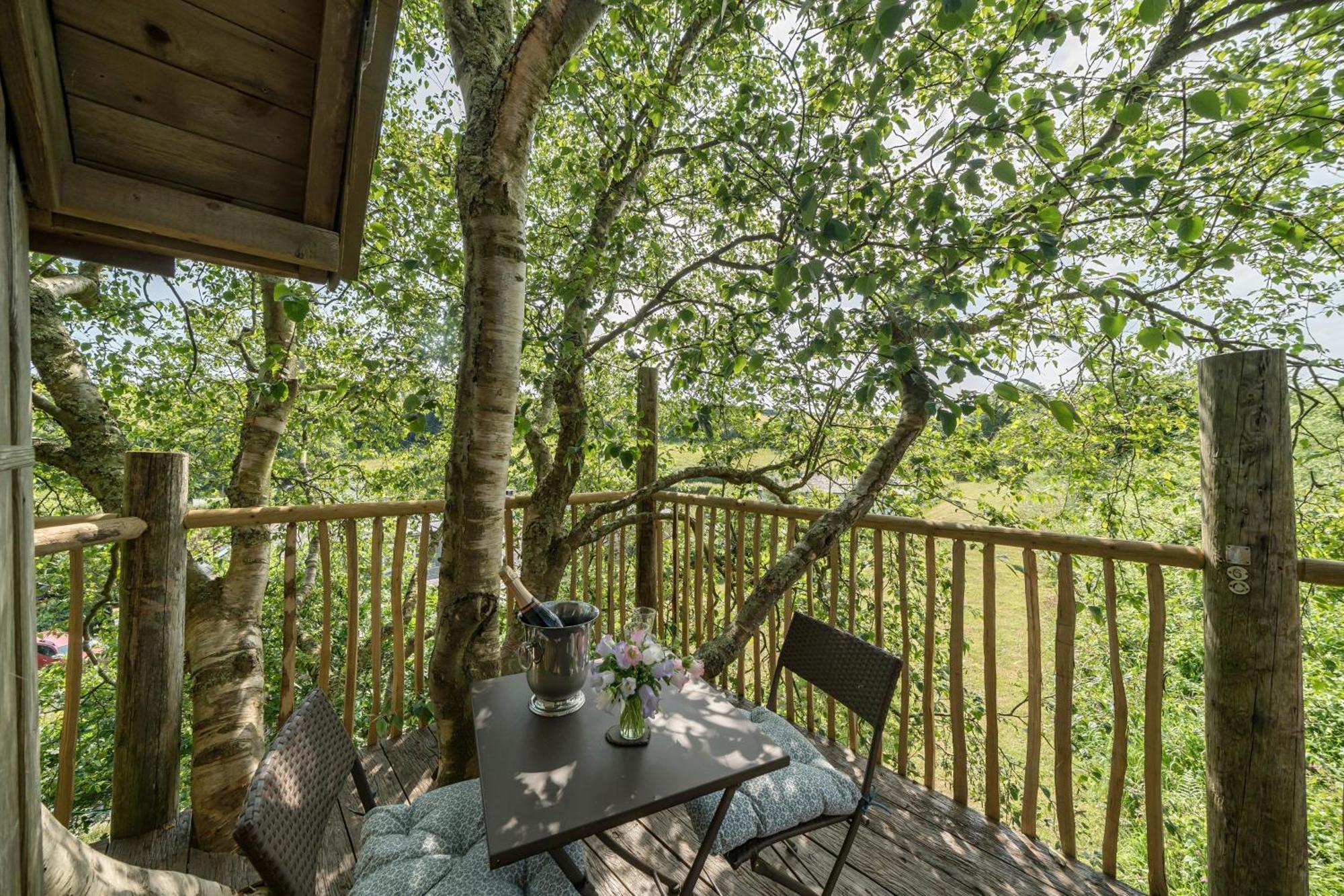 The Treehouse At Farm *