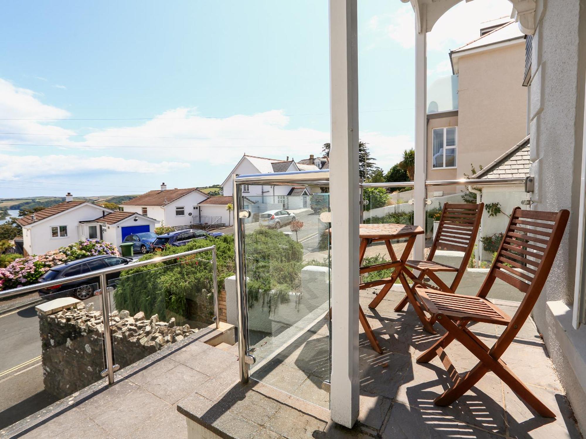 1 Lyndhurst Salcombe