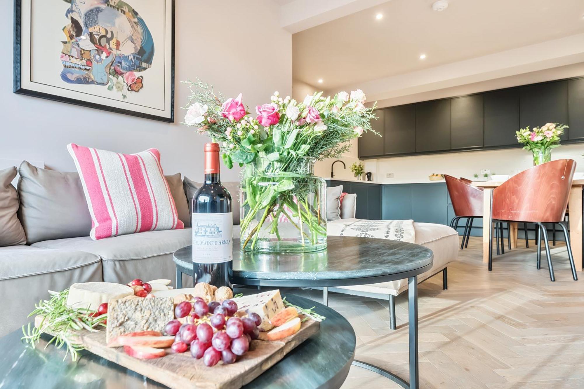 Knots Landing, Apartamento