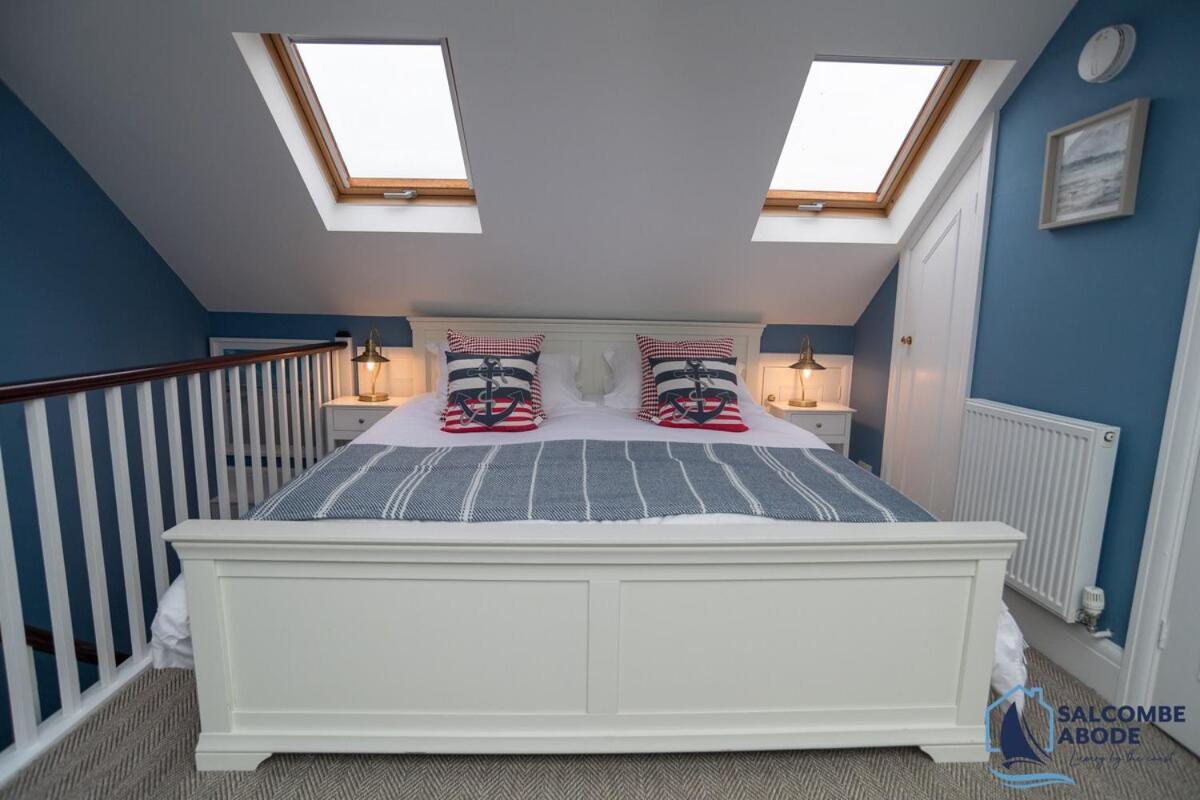 Stylish Sanctuary - Estuary Views - Outside Space Salcombe