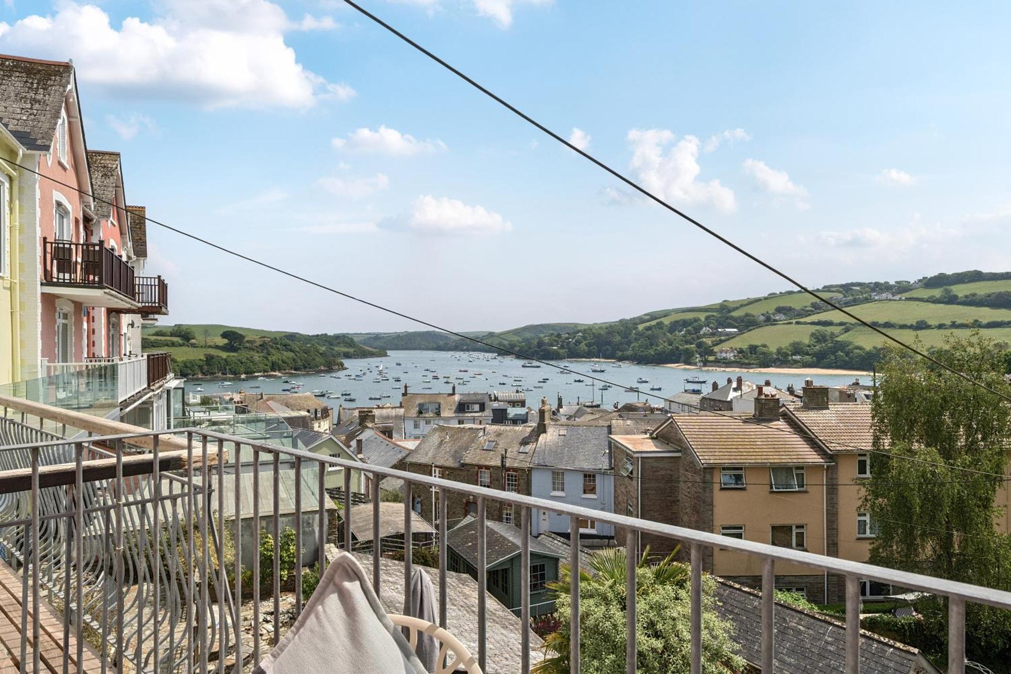 Knots Landing, Salcombe