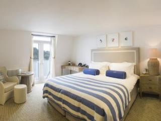 Harbour & 4*