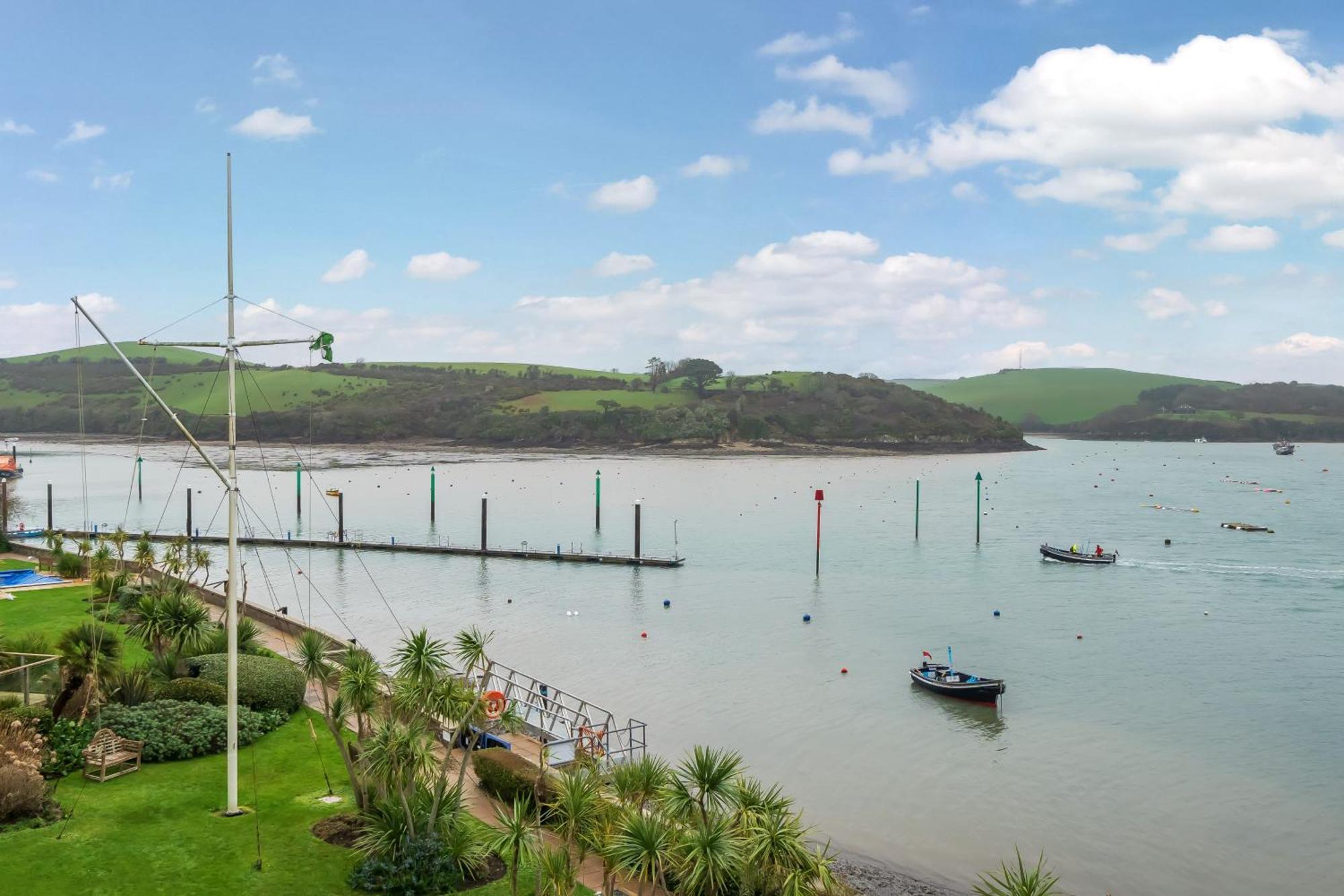 N° 28 The Salcombe